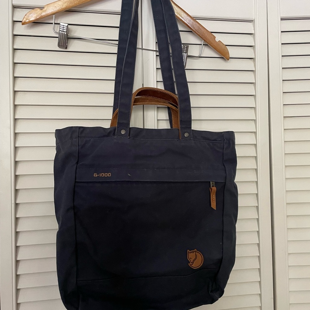 G-1000 Black Tote Bag